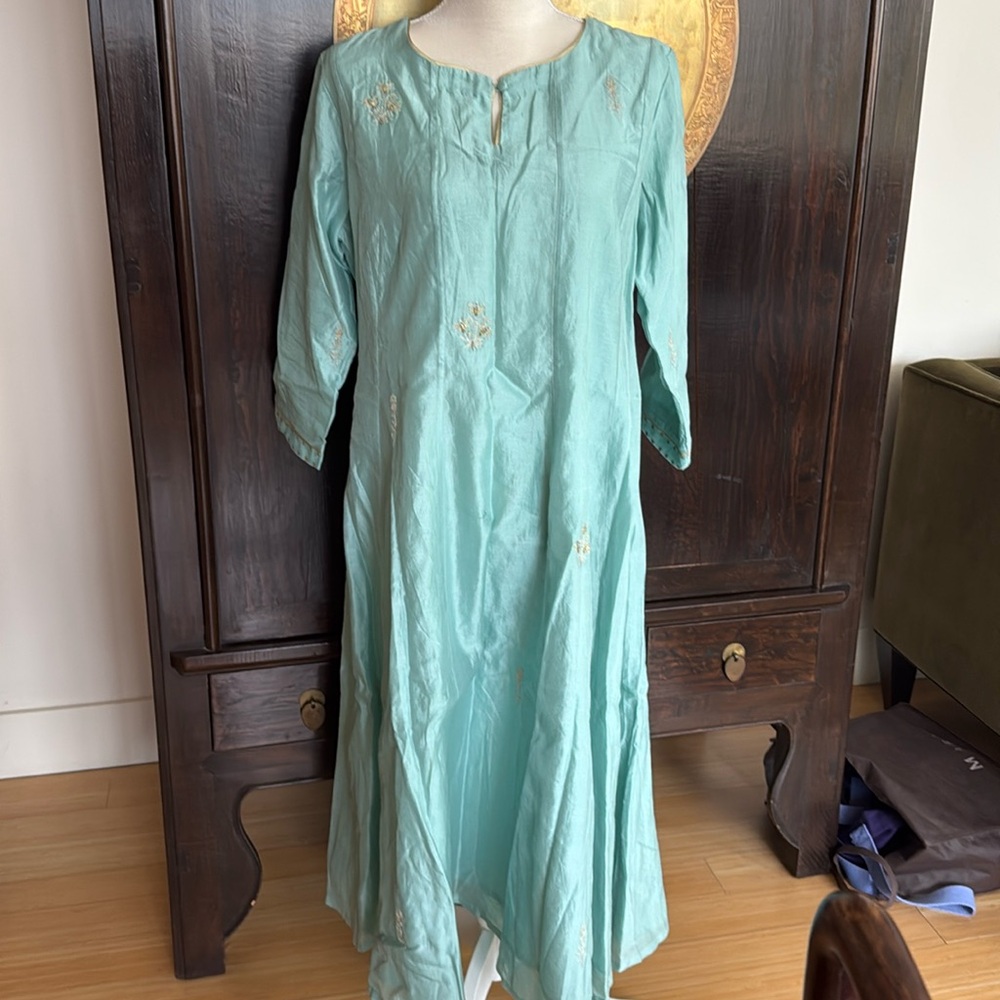 XL chanderi a line kurta by fabindia in mint green